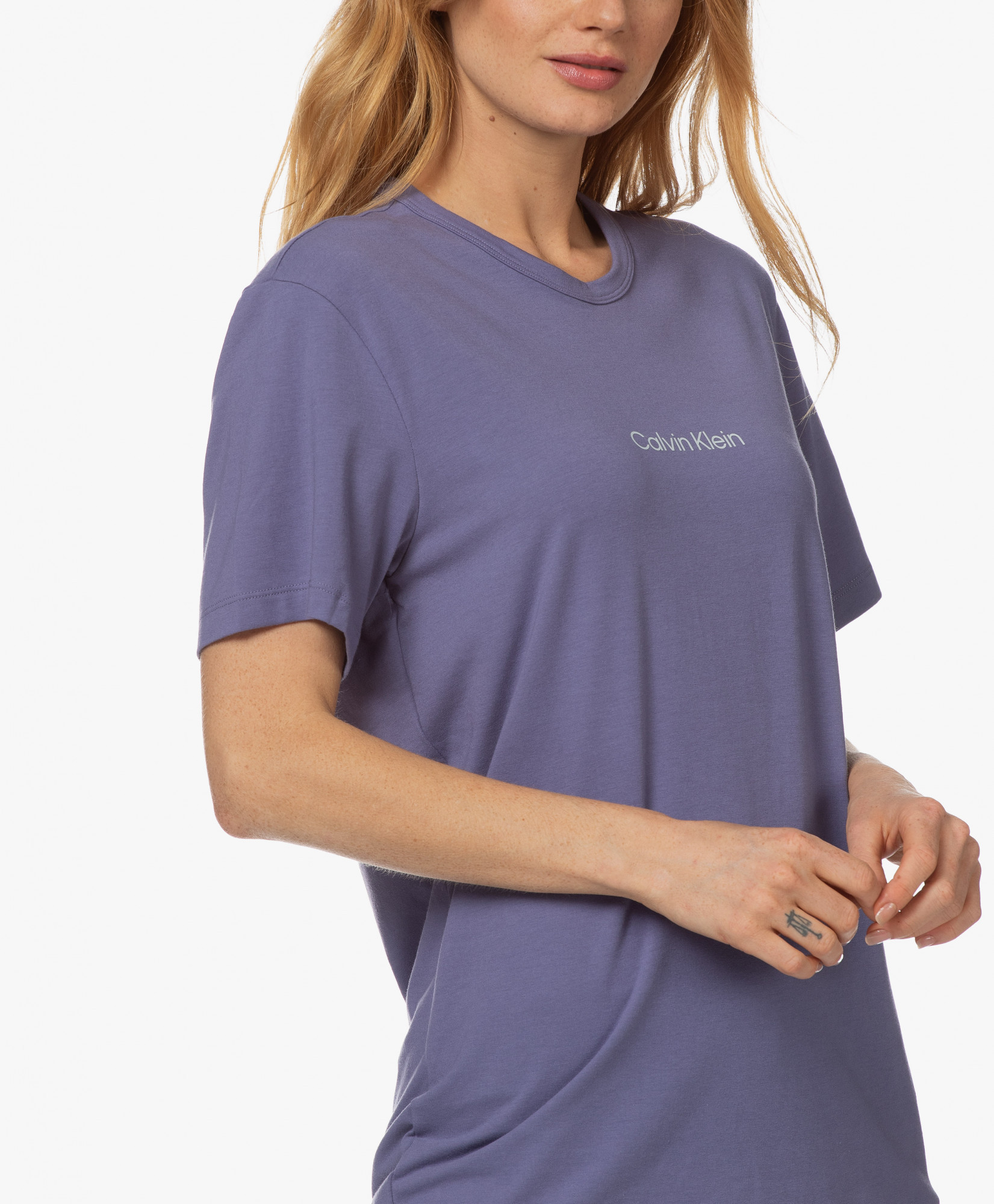 Dámské tričko model 15880078 - Calvin Klein Velikost: XS, Barvy: borůvková