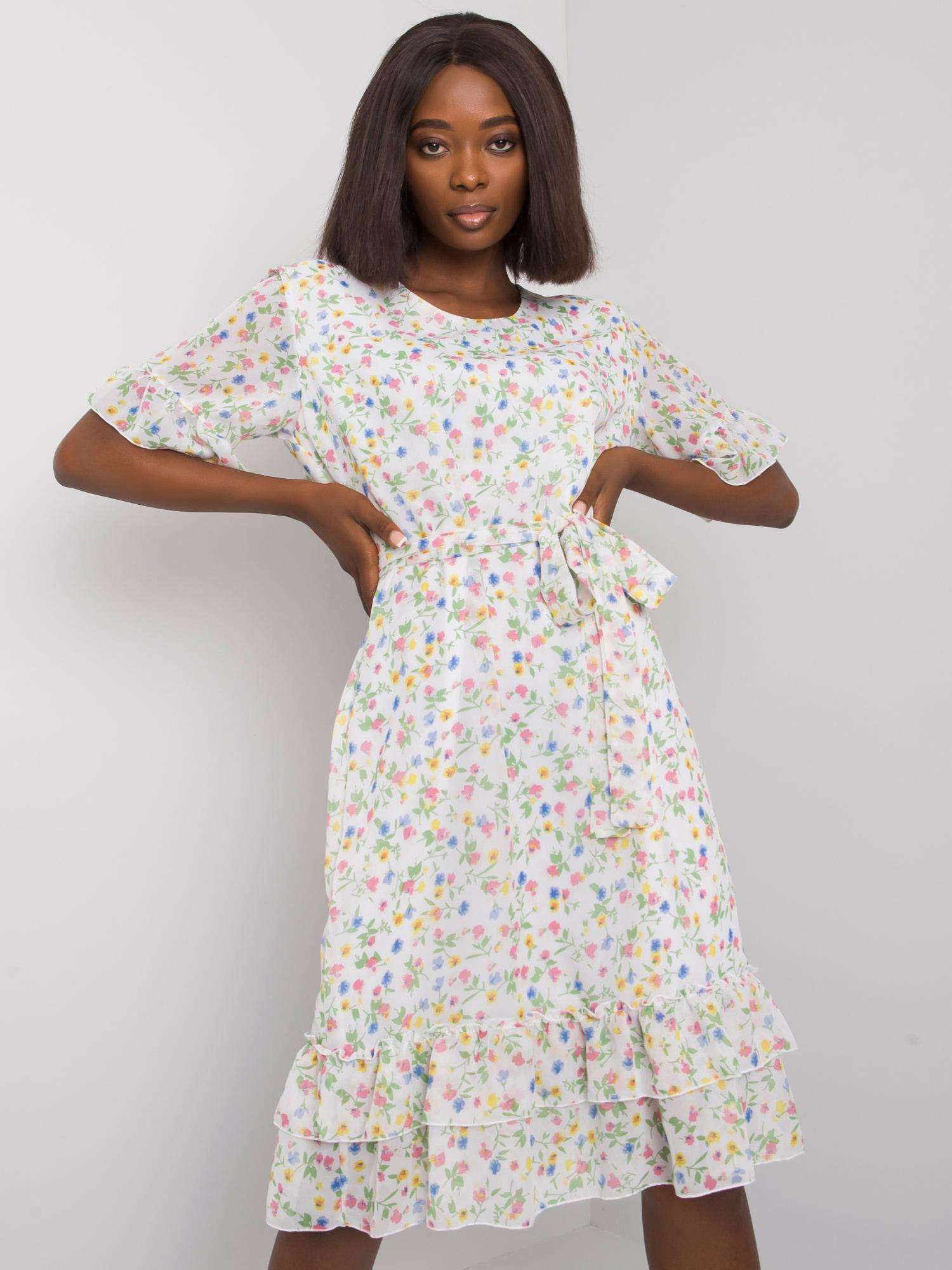 Dámské šaty model 17109246 - FPrice Velikost: 36, Barvy: bílá s květinovým vzorem