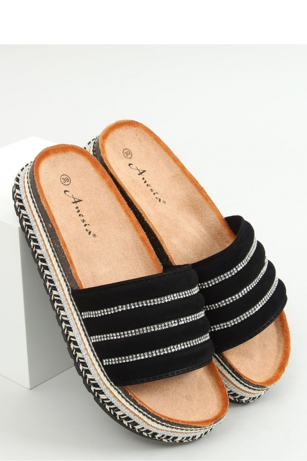 Dámské pantofle model 18717998 černé 36 černé stříbro 36 - Inello