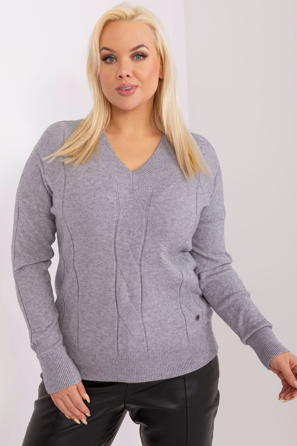 Svetr plus size model 190061 Factory Price XL/XXL