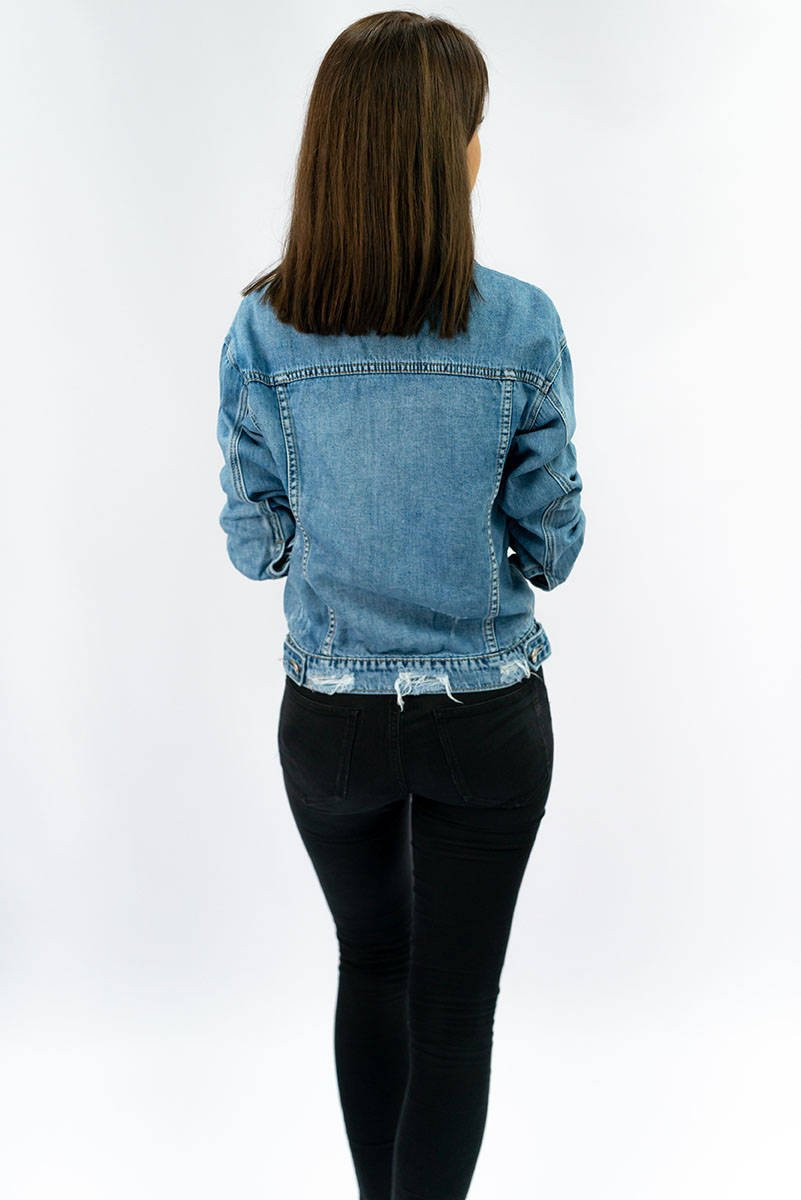 Světle modrá krátká dámská džínová bunda (SF355#) Barva: odcienie niebieskiego, Velikost: XL (42)