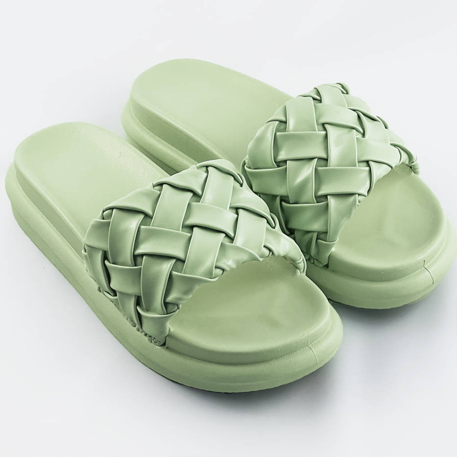 Zelené dámské pantofle se zapleteným páskem (XA-137) Barva: odcienie zieleni, Velikost: XL (42)
