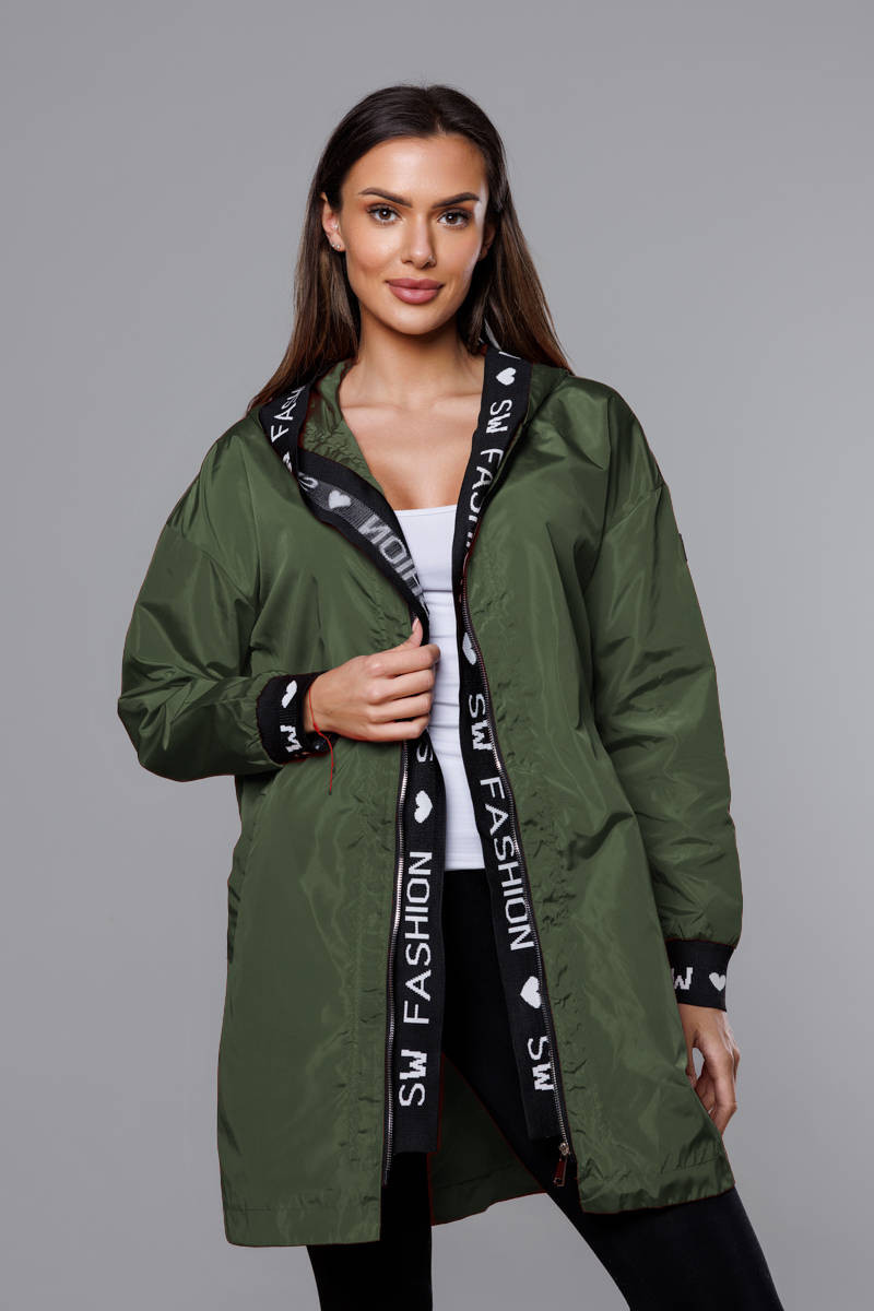 Tenká dámská bunda v khaki barvě s ozdobnou lemovkou (B8145-11) odcienie zieleni S (36)