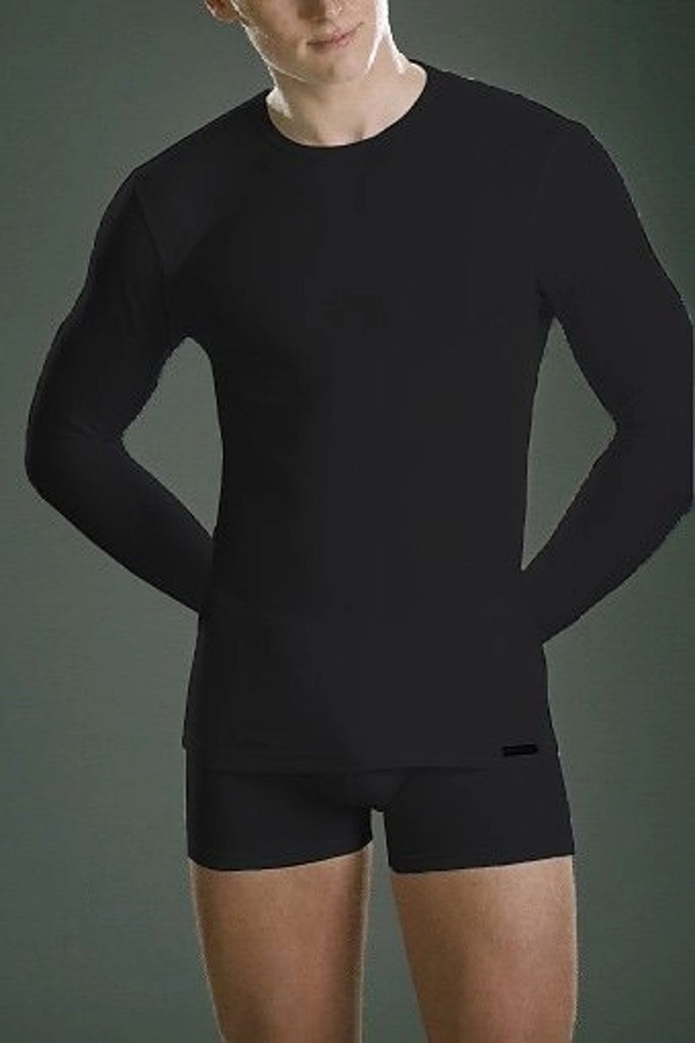 Pánské tričko 214 Authentic black - CORNETTE Barva: černá, Velikost: XL