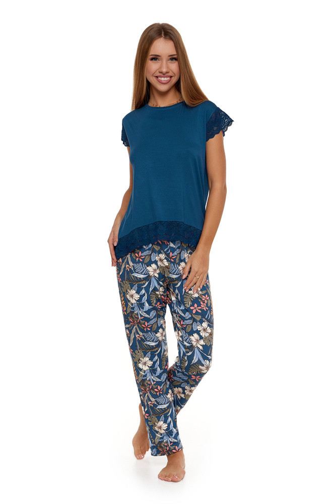 Dámské viskózové pyžamo model 18433158 modré s květinami - Moraj Barva: modrá, Velikost: L