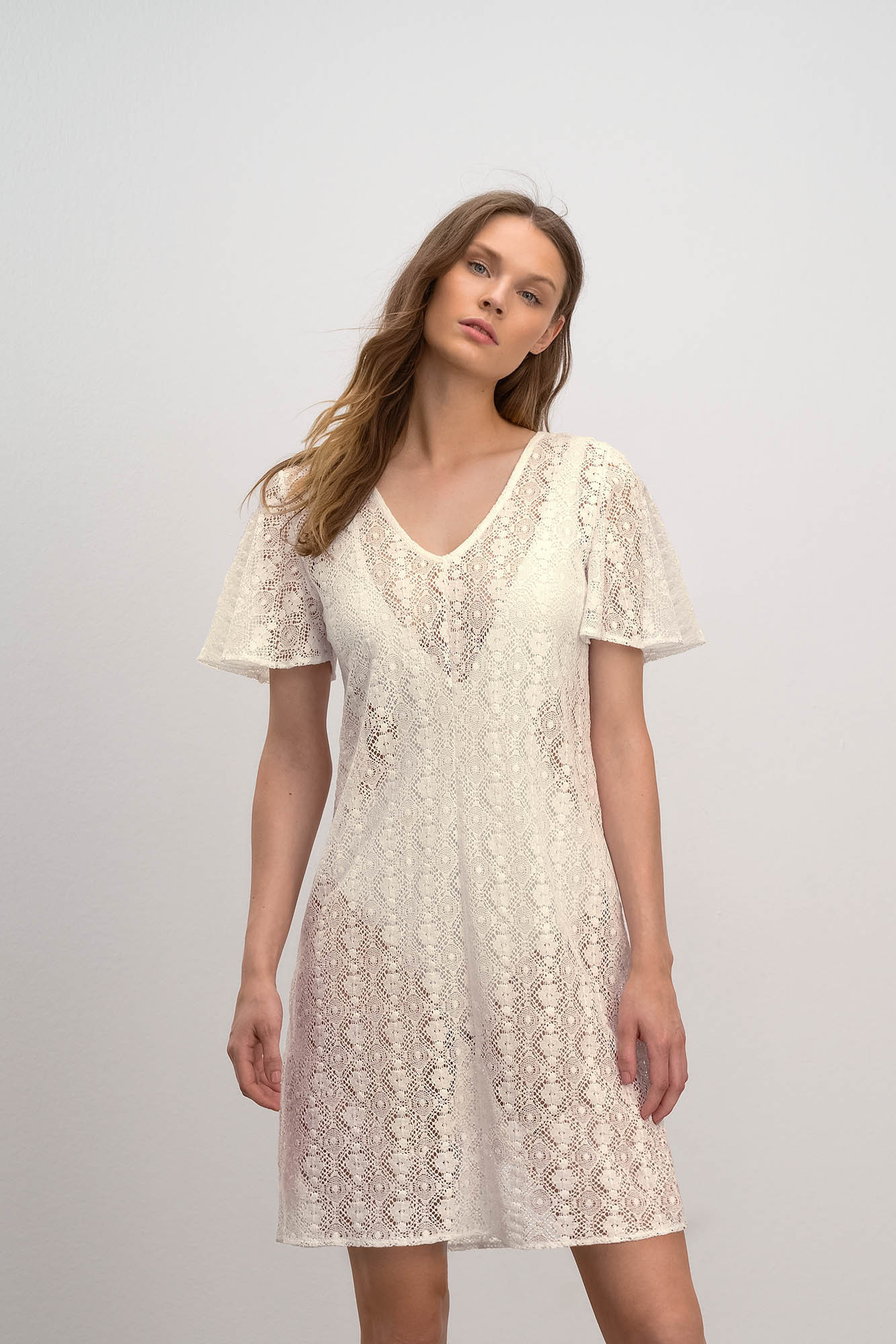 Stylové plážové šaty model 17161686 - Vamp Barva: cream, Velikost: M