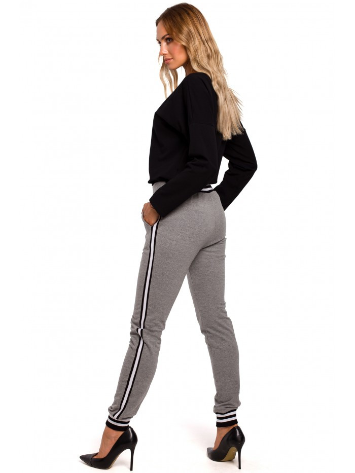 Obrázok M460 Jogger trousers with striped ribbed cuffs  EÚ L šedá