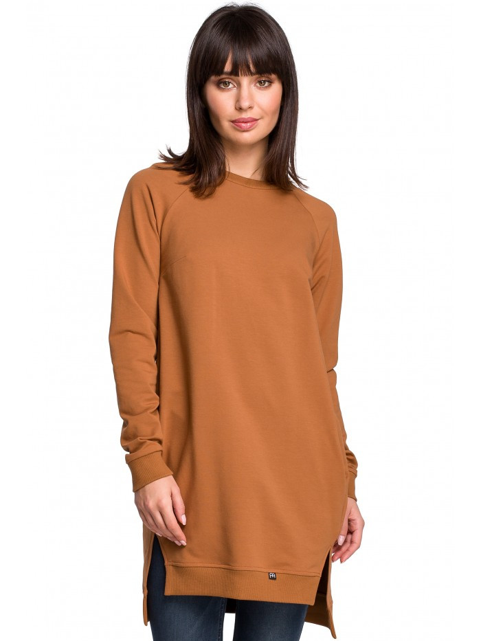 Obrázok B101 Oversized tunic with split sides  EÚ L karamel