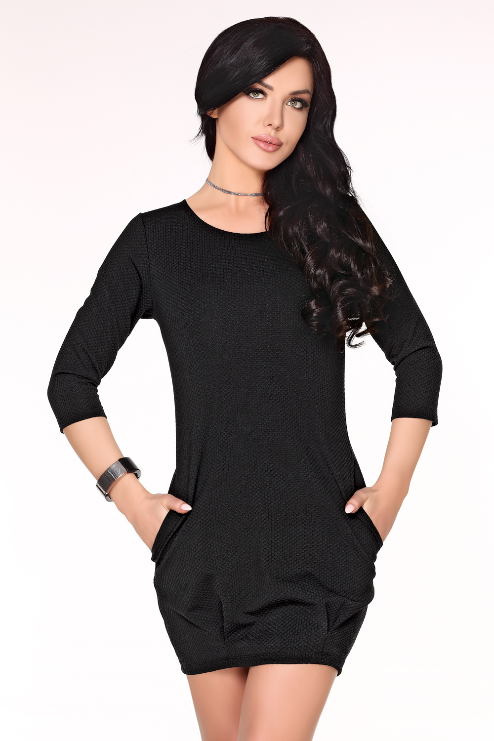 model 17571324 Černé šaty - Merribel Velikost: M