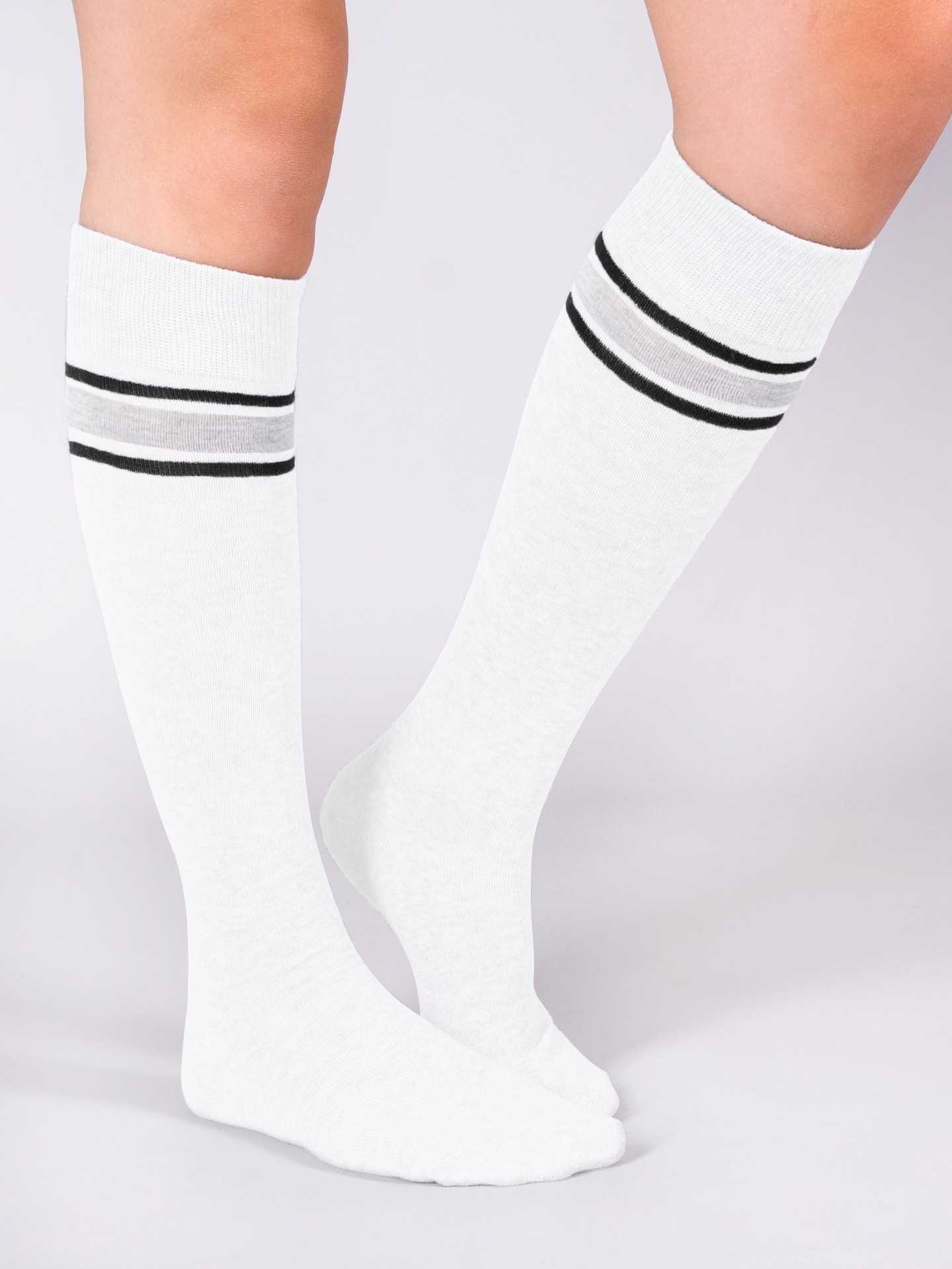 Yoclub 3Pack Girls' Knee-High Socks SKA-0048G-AA00-006 Multicolour 31-34