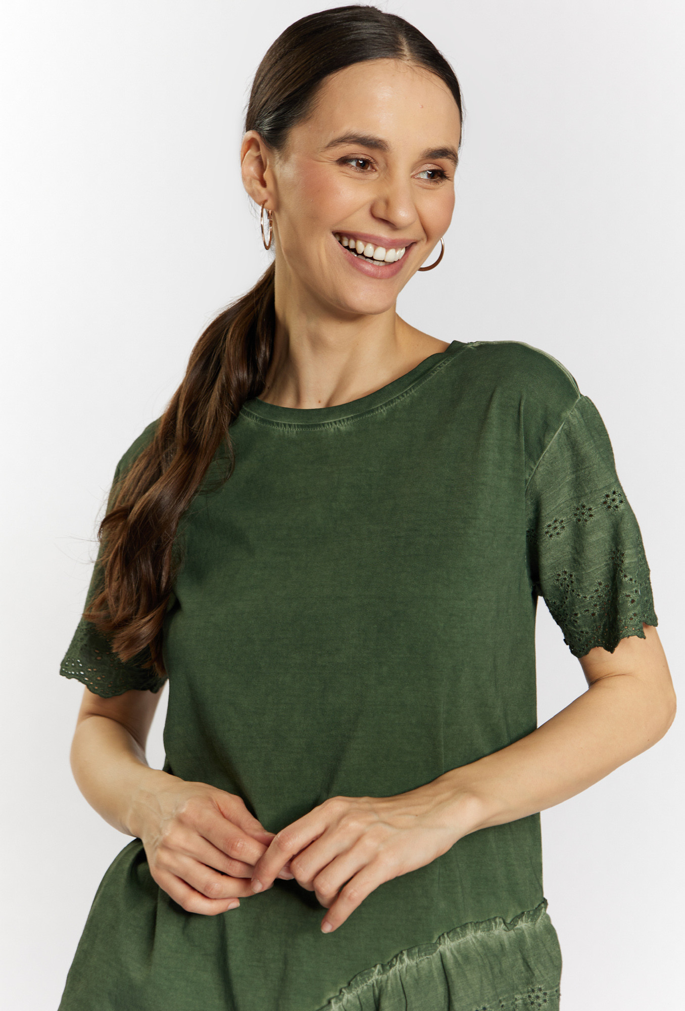 Bavlněné dámské tričko Monnari s prolamovanými volánky Bottle Green S
