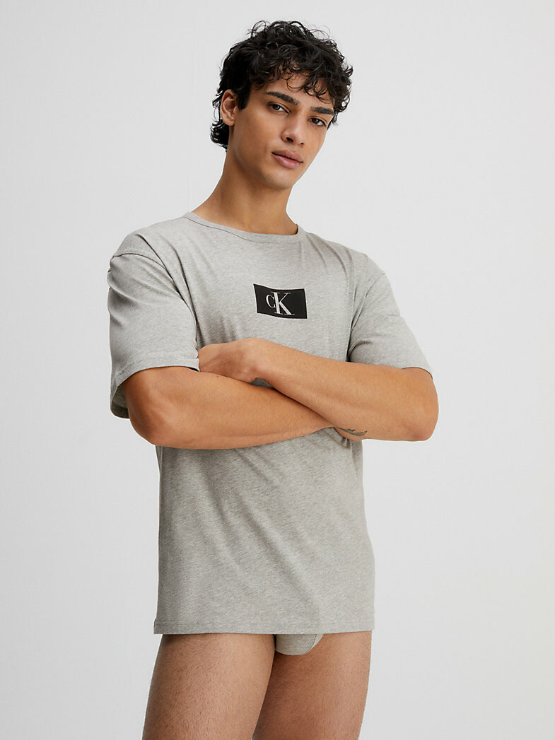 Pánské tričko Organic Cotton Lounge T-Shirt CK96 000NM2399EP7A šedá - Calvin Klein S