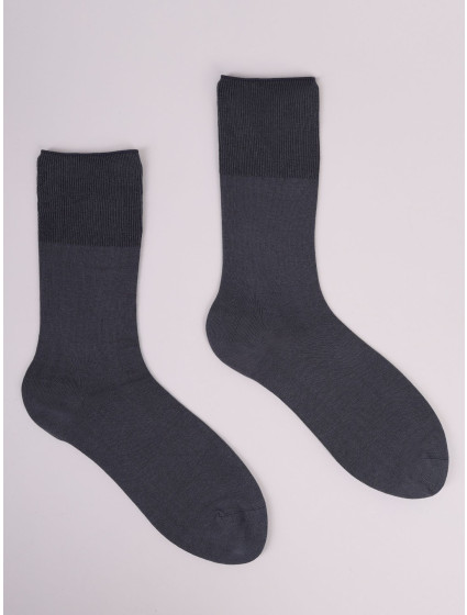 Socks model 20679762 Graphite - Yoclub