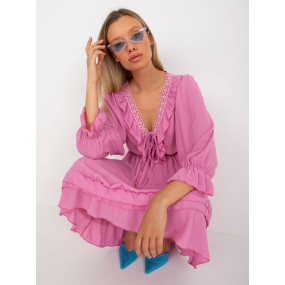 Růžové mini boho šaty s volánem model 19975561 OCH BELLA - Fashionhunters