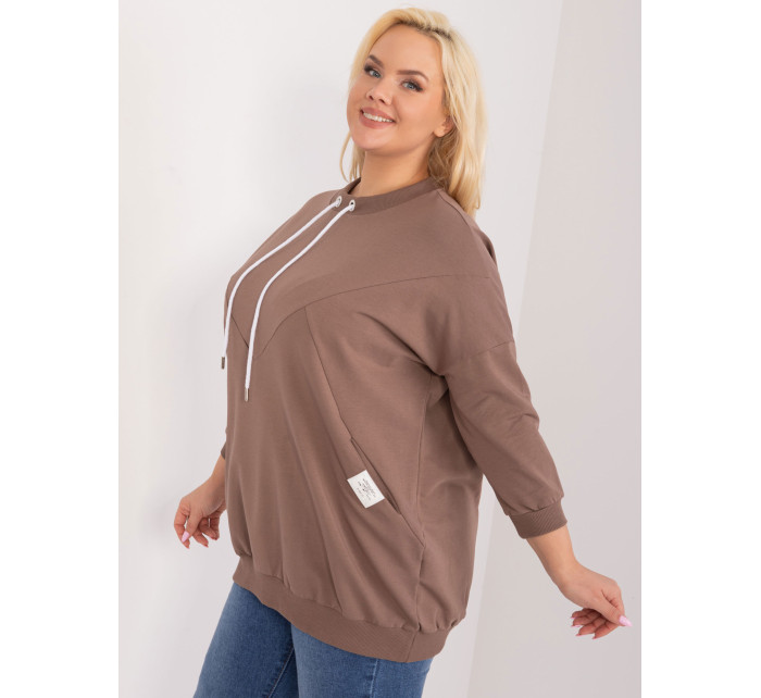 Hnědá halenka plus size s kapsami