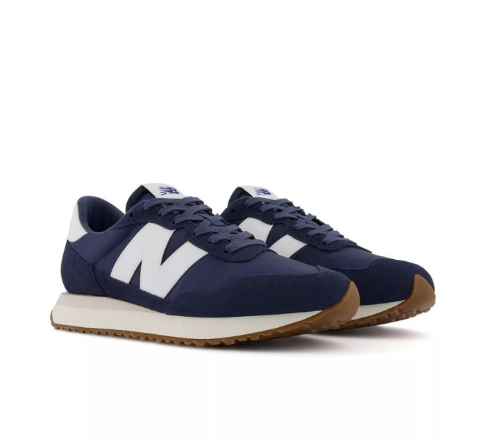 Boty M model 19737566 - New Balance