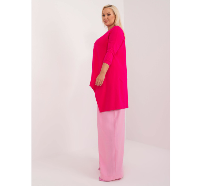 Fuchsiová volná halenka plus size s nášivkou