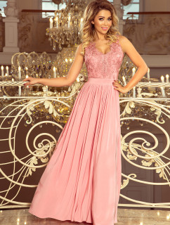 Dlouhé dámské šaty v pudrově růžové barvě bez rukávů a s vyšívaným výstřihem model 7156538 - numoco