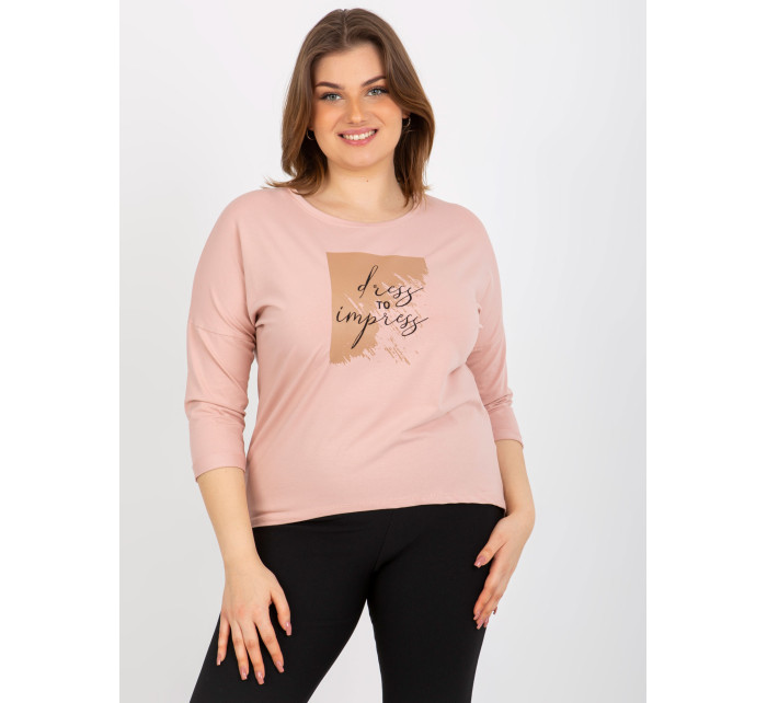 Světle růžové tričko plus size s potiskem a nápisem