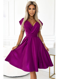 SCARLETT - Rozšířené dámské šaty ve fuchsijové barvě s brokátem, s přeloženým obálkovým výstřihem a páskem 348-8