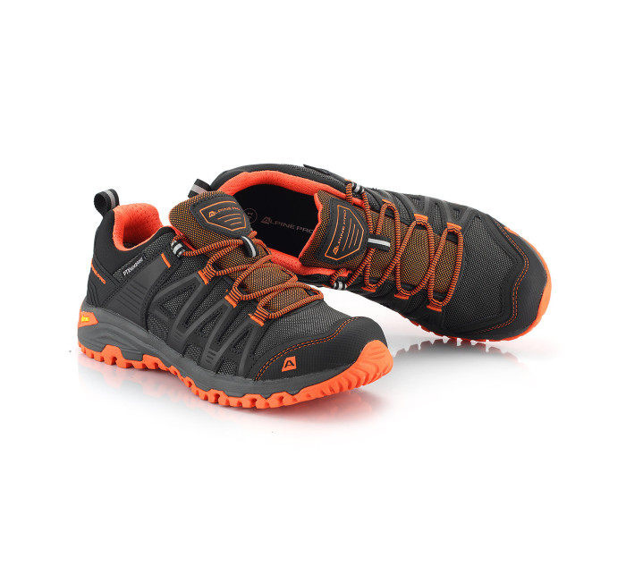 Outdoorová obuv s membránou ptx ALPINE PRO KARBE black