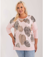 Světle růžová halenka plus size s lesklým potiskem