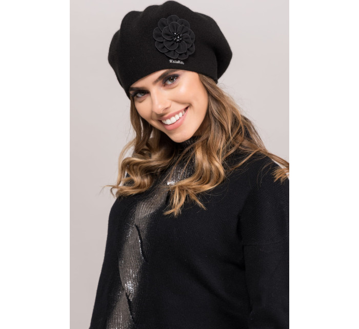 Beret model 20813532 Black - Kamea