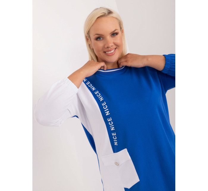 Tmavě modrá halenka plus size s 3/4 rukávy