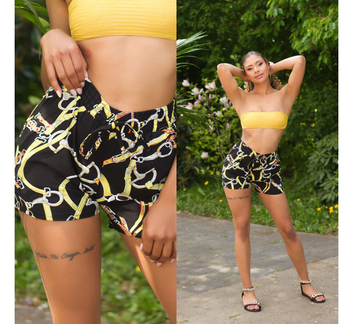 Trendy Highwaist Shorts with chain print