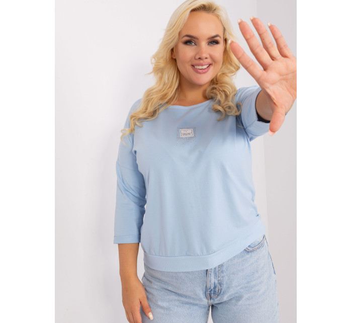 Světle modrá halenka plus size s kulatým výstřihem