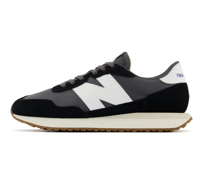 Pánské sportovní tenisky v černé barvě ze semišové kůže model 20693973 - New Balance