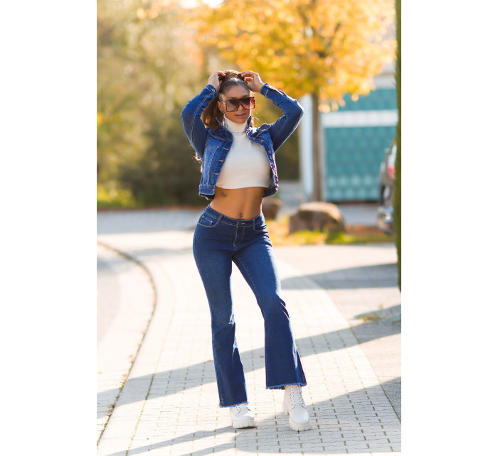 Sexy tmavý denim použitý vzhled flarred Jeans