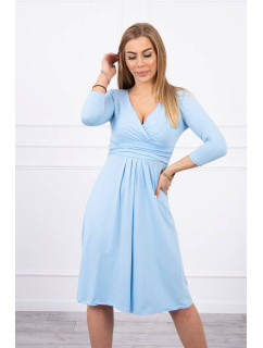 Šaty s výřezem pod prsy modré