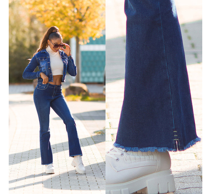 Sexy tmavý denim použitý vzhled flarred Jeans