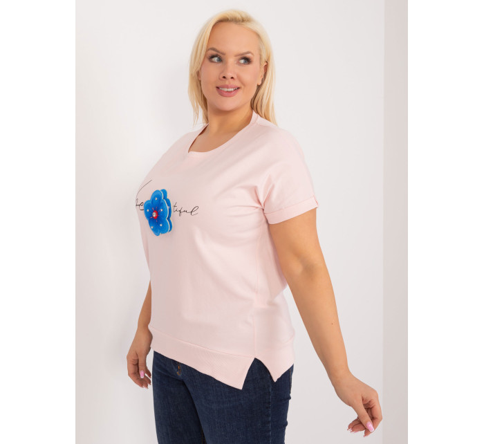 Světle růžová halenka plus size s nápisem