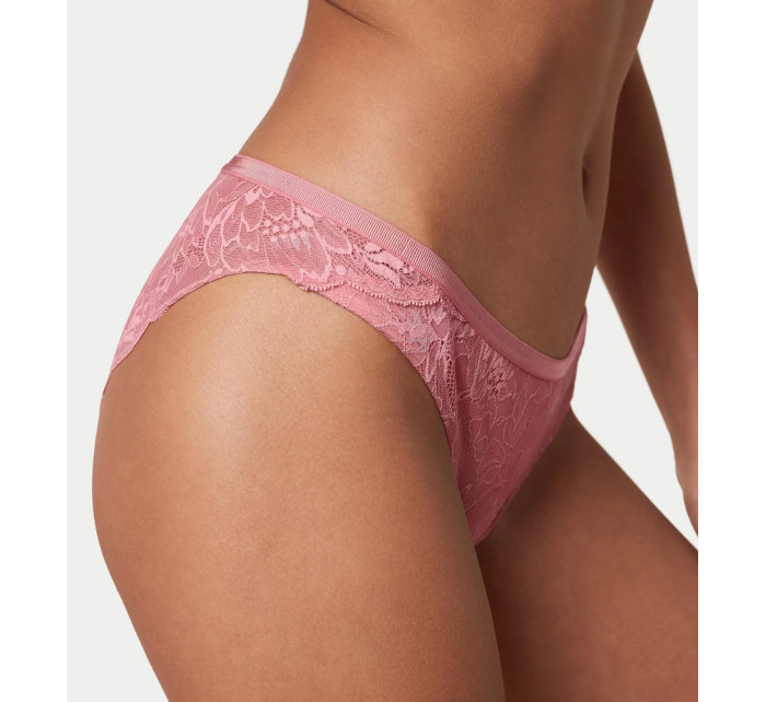 Dámské kalhotky Amourette Charm T Brazilian01 - PINK - růžové 7397 - TRIUMPH