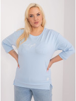 Světle modrá halenka plus size s rozparky