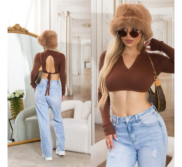 Sexy Koucla cropped Sweater with Collar & Cut Out