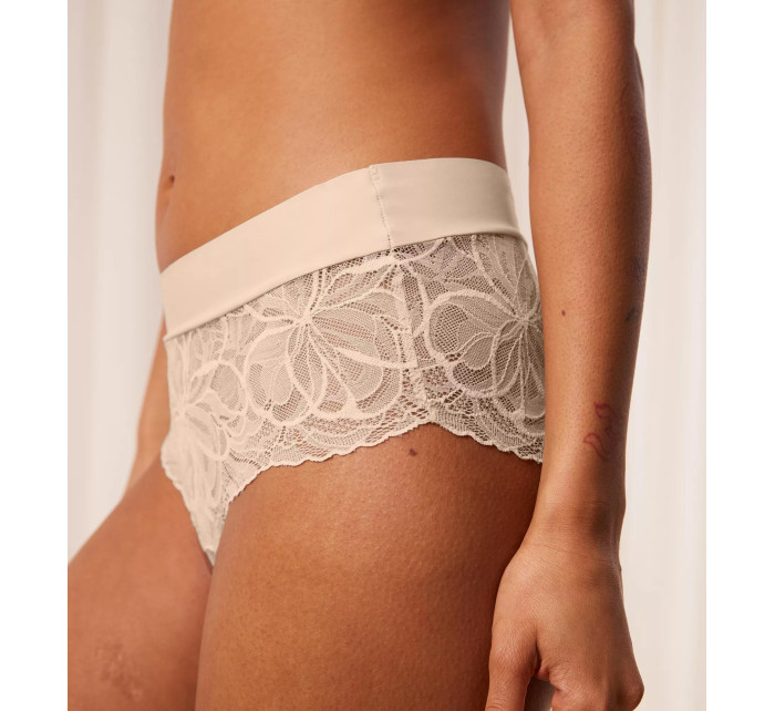 Dámské kalhotky Body Make-Up Illusion Lace Shorty - BROWN - sv. béžové 00NZ - TRIUMPH