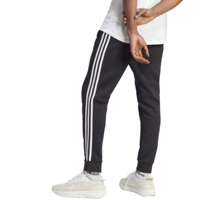 Kalhoty adidas Essentials Fleece 3-Stripes Tapered Cuff M IB4030