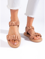 Klasické dámské hnědé  sandály na plochém podpatku