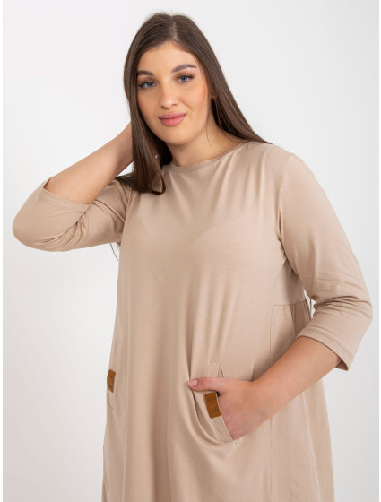 Tmavě béžové minišaty plus size s 3/4 rukávy od Dalenne