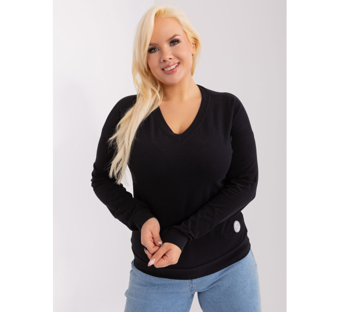 Černá dámská halenka plus size s výstřihem