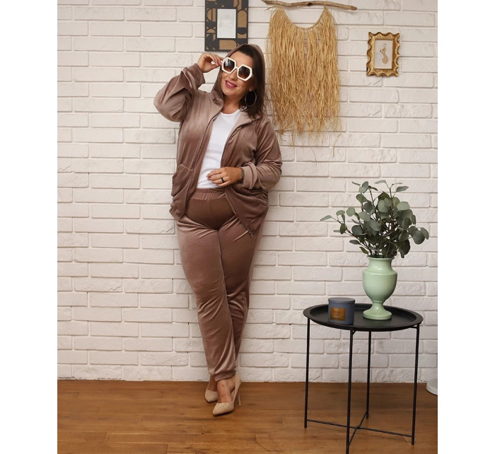 Béžová dámská plus size tepláková souprava s rozepínací mikinou model 19764154 - Moon