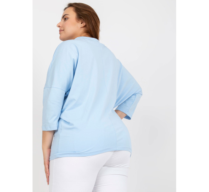 Světle modrá dámská halenka plus size s 3/4 rukávem