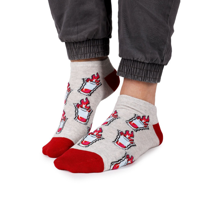 Kotníkové model 19758318 bavlněné ponožky vzor 3 barvy šedé - Yoclub
